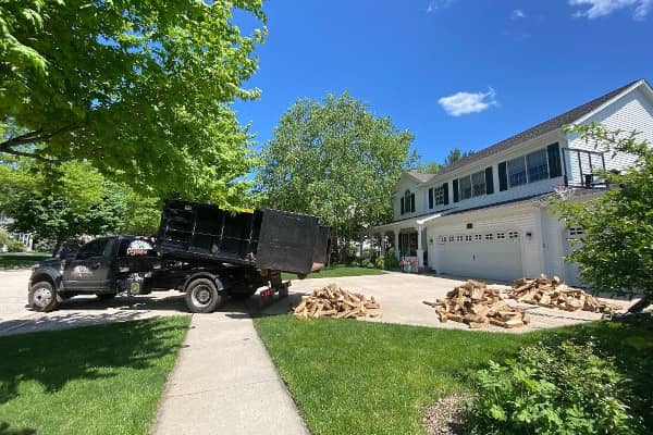 A Lumberjacks truck delivering firewood in Hoffman Estates, IL